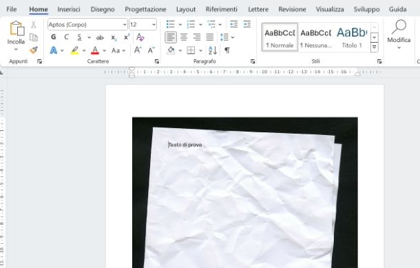 Come scrivere su un'immagine su Word