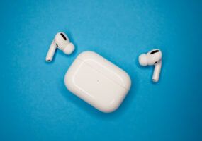 Come collegare le AirPods alla TV