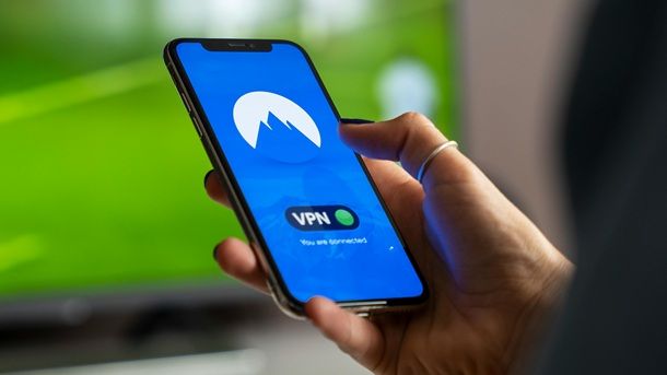 Proteggere lo smartphone durante la navigazione Web VPN