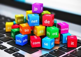 Come comprare dominio Web
