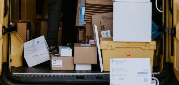 Come rintracciare un pacco senza sapere il corriere