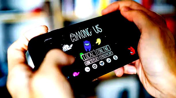 Among Us su smartphone