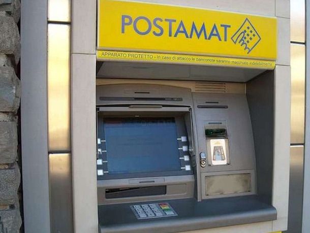 Come ricaricare Postepay tramite ATM