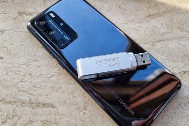 Come scaricare foto da HUAWEI a chiavetta USB