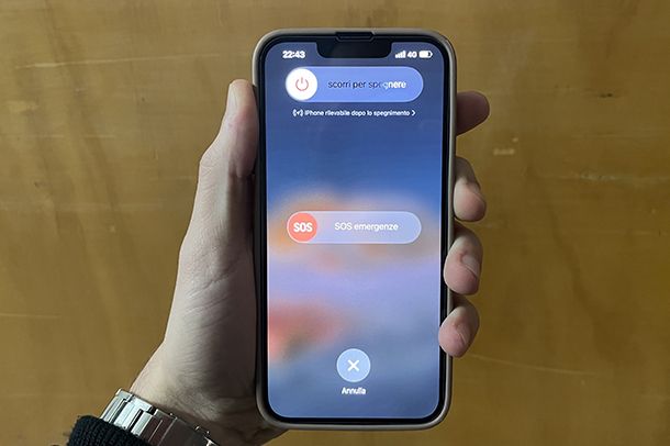 Come spegnere iPhone 13