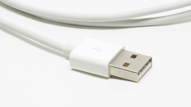 Come collegare il tablet alla TV con cavo USB