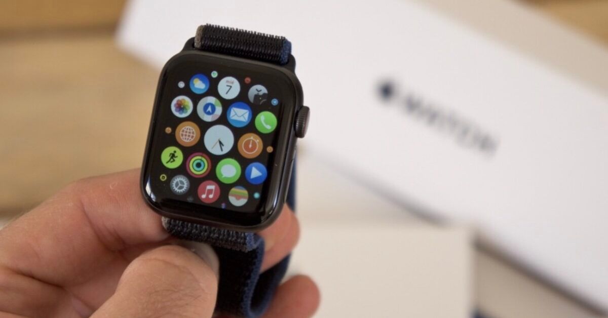 Apple watch se 1 44mm. Apple Swatch. Apple watch время. Apple watch se 2 купить. Время на Apple watch обои.