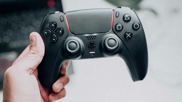 Come collegare un controller PS5 al PC con cavo