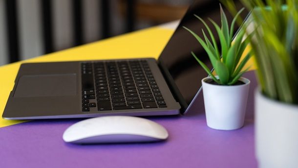 Come sbloccare la freccia del MacBook