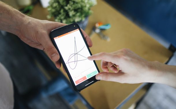 Come verificare firma digitale da smartphone e tablet