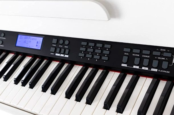 pianoforte digitale: display e funzioni