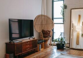 Come resettare TV con schermo nero