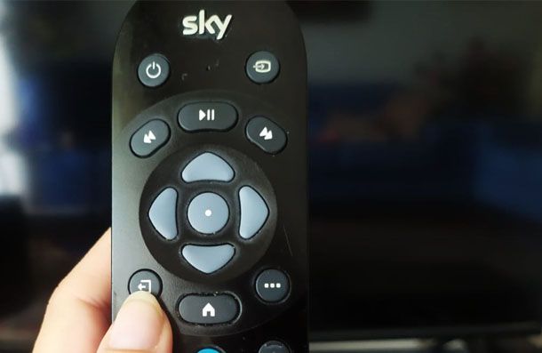 telecomando Sky Q
