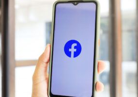 Come non vedere le storie su Facebook