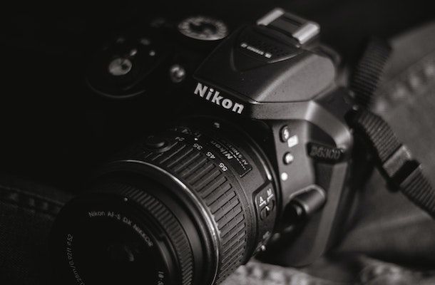 nikon