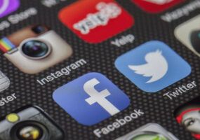 Come non condividere le storie di Instagram su Facebook