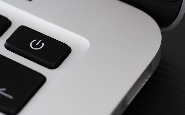 Come accendere il computer: procedura standard