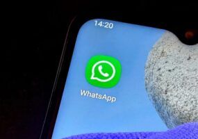 Come dettare i messaggi su WhatsApp