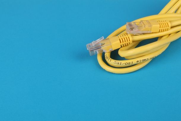Cavo Ethernet giallo