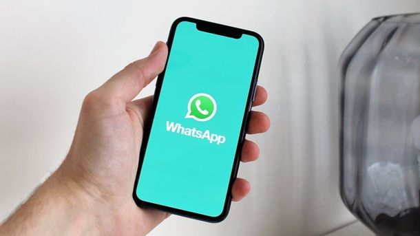 Chiedere di condividere il contatto W