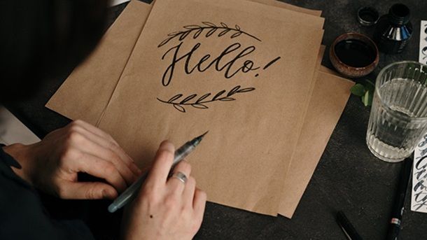 Saluti iniziali messaggi dottore
