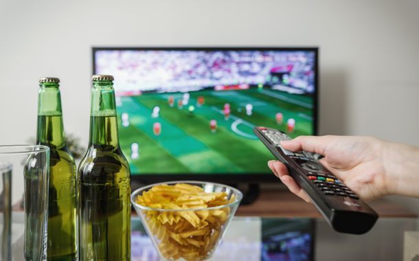 Come collegare cuffie wireless alla TV con Bluetooth