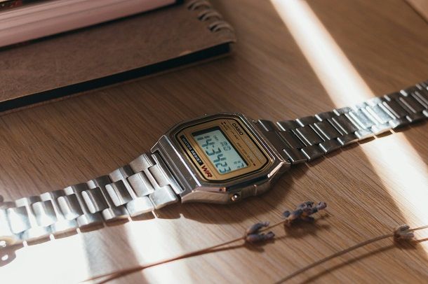 Come cambiare orario Casio Vintage