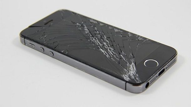 Come recuperare foto da un telefono con display rotto