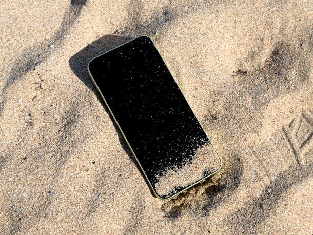 Sabbia sul telefono
