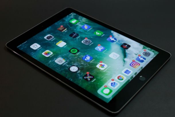 Come chiudere le app che consumano batteria su iPad
