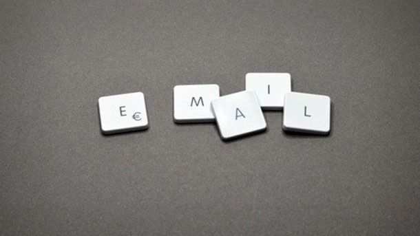 Email formale