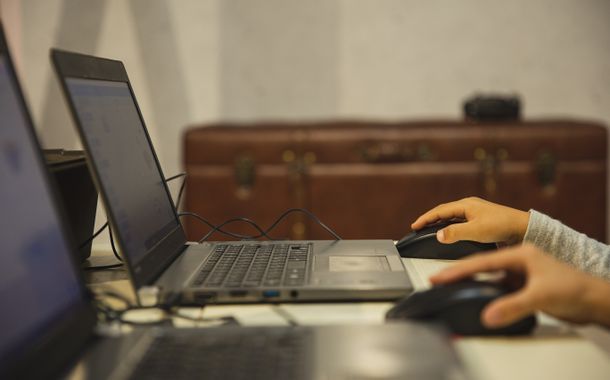 Come inviare copia bonifico via email da computer