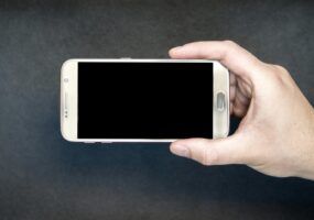 Come fare screenshot su app che non lo permettono Android