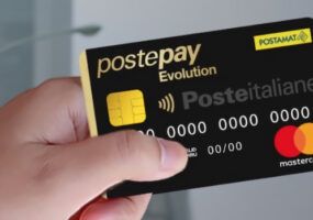 Come eliminare una carta Postepay dall’app