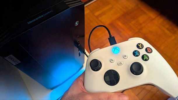 Come collegare il controller al PC con cavo