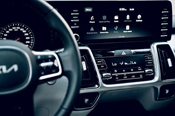 Attivare il Bluetooth in macchina