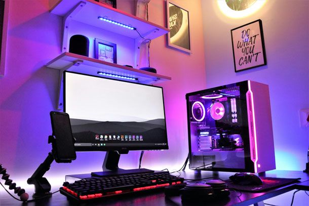 Connettività monitor gaming