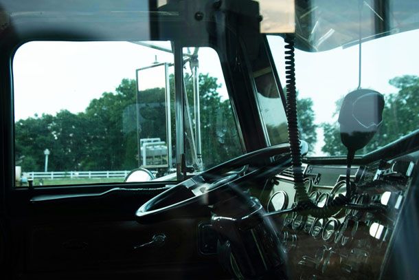 Cruscotto camion con cronotachigrafo