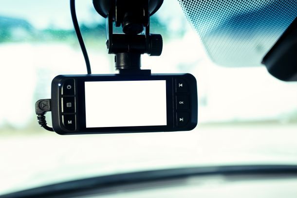 Dash cam montata posteriormente