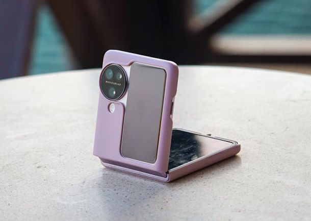 Smartphone pieghevole