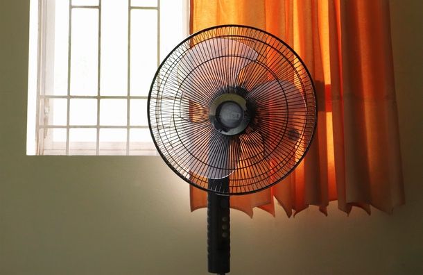 come montare ventilatore a piantana