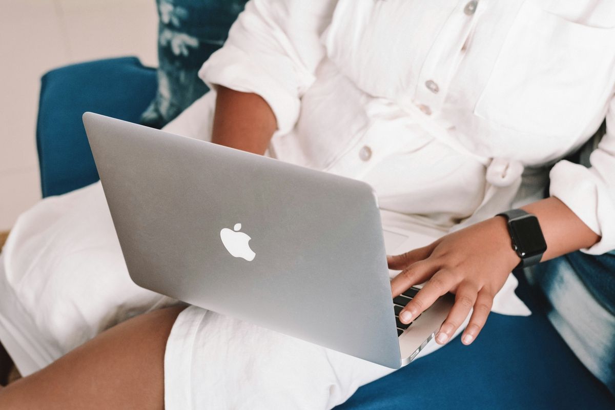 MacBook Apple Watch