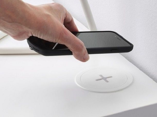 Come caricare un telefono con un altro telefono wireless