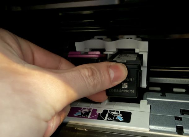 Inserire cartuccia stampante HP