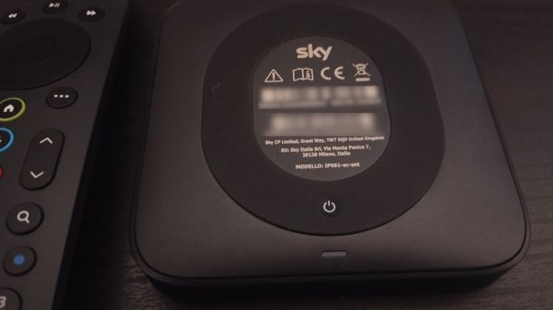 pulsante accensione Sky Q via Internet