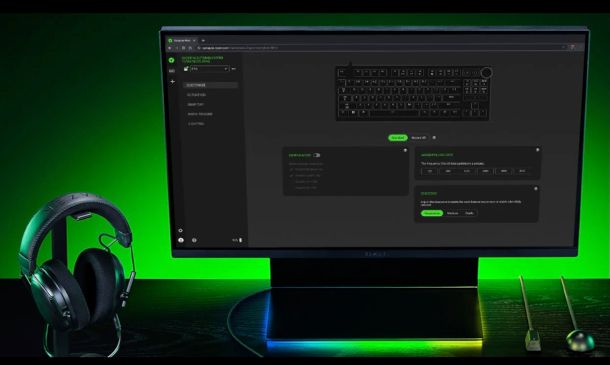 Cuffie con PC e interfaccia Razer Synapse