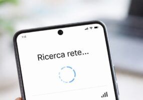 Come effettuare la ricerca manuale della rete sullo smartphone