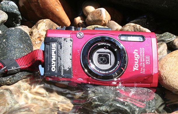 Macchina fotografica resistente all'acqua