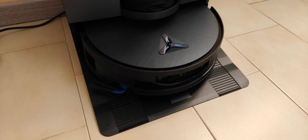 ECOVACS DEEBOT X12 OmniCyclone