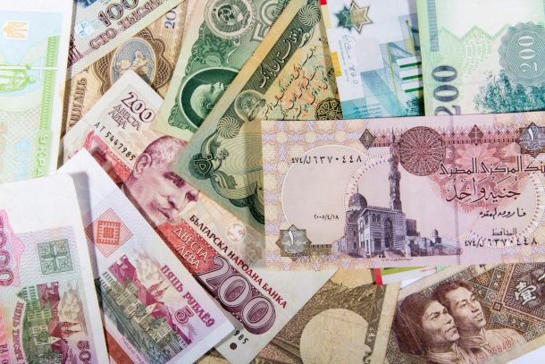 banconote in diverse valute